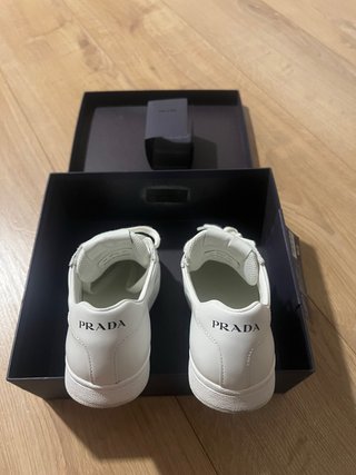 Zapatillas Prada Blancas Talla 33