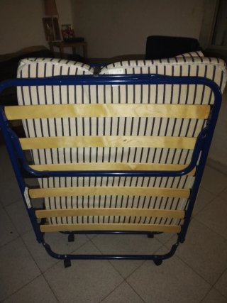 Cama Plegable Metálica y Madera