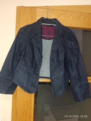 Chaqueta vaquera corta mujer