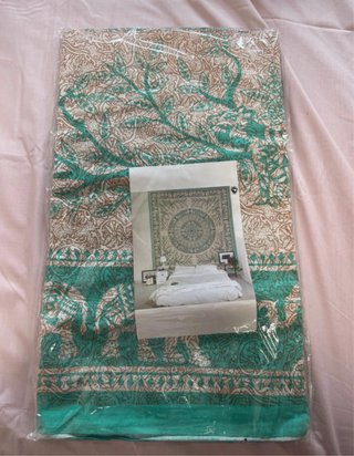 Pareo o Tapiz Estampado Turquesa y Beige