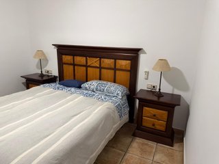 Cabezal 150cm, 2 Mesitas y 2 Lámparas