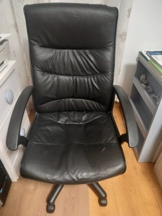 Silla de escritorio negra