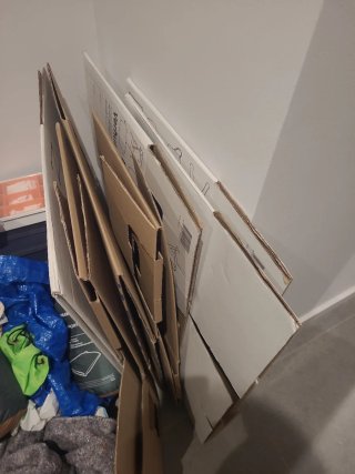 7 cajas de mudanza + cajas varias