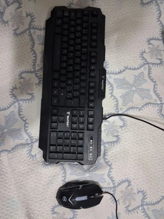 Pack Gaming Tempest: Tastiera RGB e Mouse