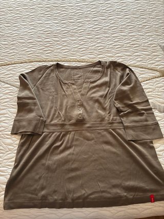 Camiseta Yessica Marrón
