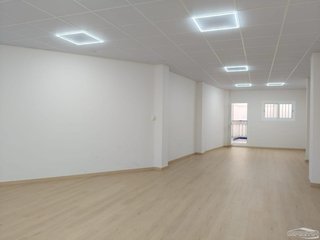 LOCAL COMERCIAL A ESTRENAR