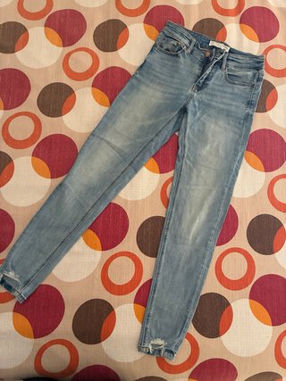 Vaqueros Stradivarius Talla 36