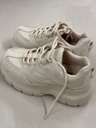 Zapatillas Bershka con plataforma