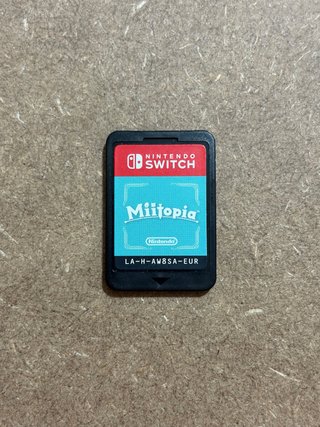 MIITOPIA NINTENDO SWITCH - COMO NUEVO
