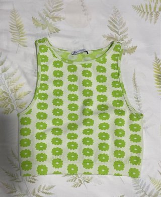 Top flores Zara verde