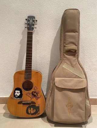 Guitarra Alhambra con funda