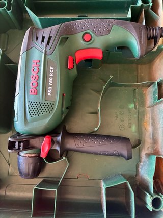 Taladro Bosch PSB 750 RCE