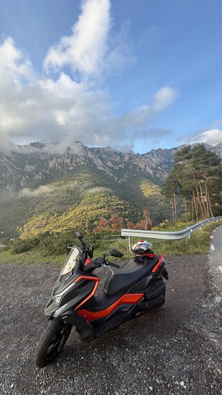 Kymco DTX 125 Scooter Negro/Naranja
