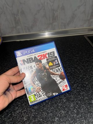 NBA 2K19 (PlayStation 4)