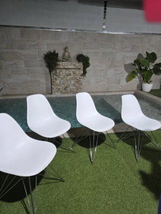Set di 4 Sedie Bianche Design Moderno