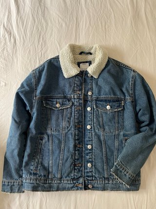 Chaqueta vaquera Bershka forrada