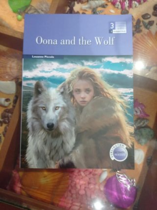 Libro "Oona and the Wolf"