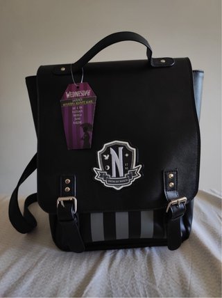 Mochila Wednesday Nevermore Academy