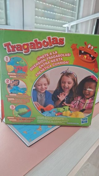 Juego de mesa Tragabolas de Hasbro