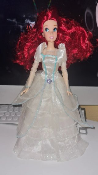 Muñeca Ariel Disney Princesa Vestido Blanco
