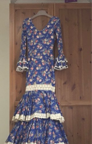 Traje de flamenca azul estampado