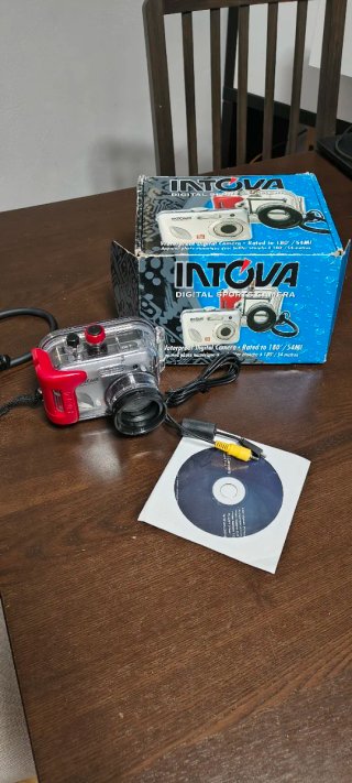 Fotocamera Subacquea Intova Waterproof