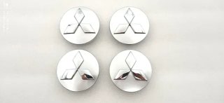 4 centros de rueda Mitsubishi 60 mm plata