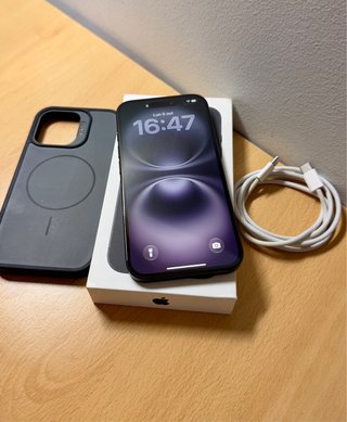iPhone 16