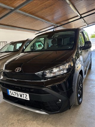 furgoneta toyota telf: 615939656