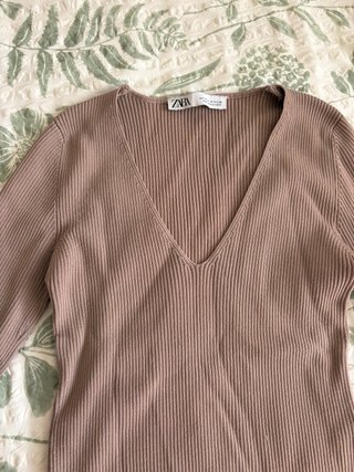 Camiseta Zara manga larga marrón talla M