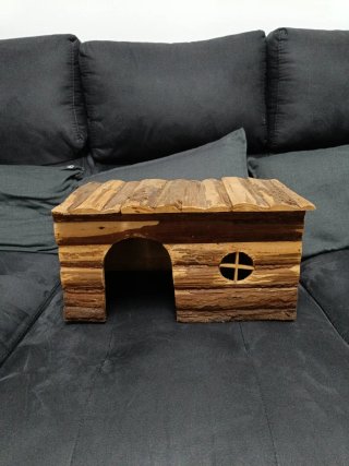 Casita madriguera para mascotas de madera