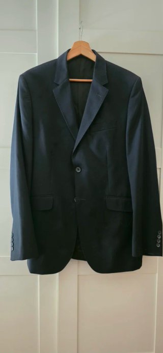 Traje de hombre negro
