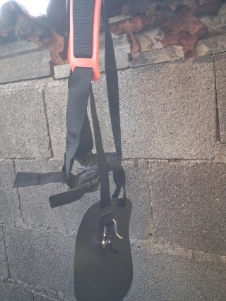 Arnés para desbrozadora