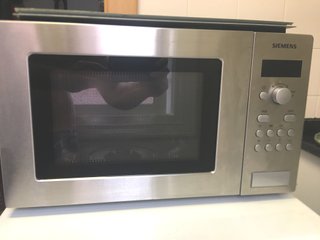 Microondas Siemens integrable HF15M560 18 LITROS