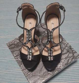 Zapatos de fiesta Fstissi negros y plateados