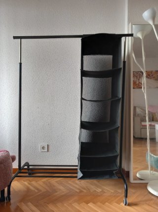 Burra para ropa con estantes