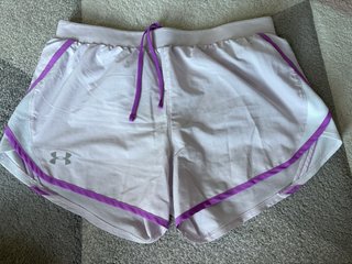 Shorts Under Armour Morado Mujer