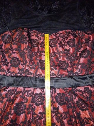 Vestido de Cóctel Coral y Negro Talla grande
