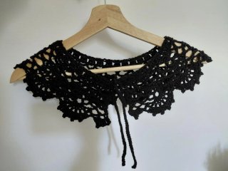 Cuello de crochet negro