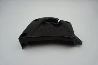 Tapa de piñón en carbono BMW S1000RR S1000R S1000X