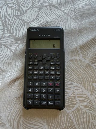 Calculadora Casio fx-82MS
