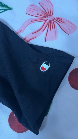 Camiseta negra Champion
