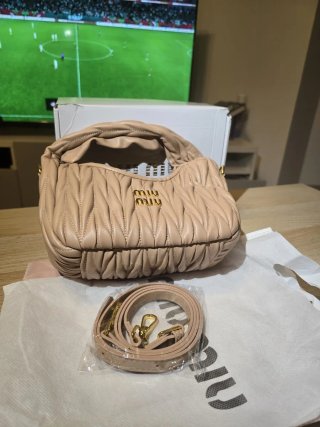Bolso de mano Miu Miu beige