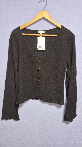 Blusa negra con botones