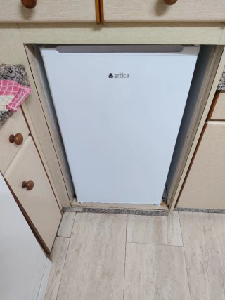 Piccolo frigorifero Artica 85x47cm
