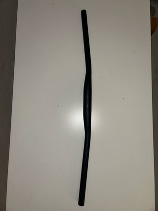 Manillar MTB de Aluminio Negro Ancho 740mm