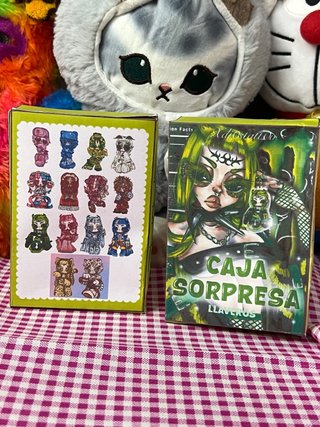 Caja sorpresa llaveros Vol. 2