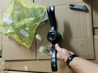 Mando de intermitentes y limpiaparabrisas