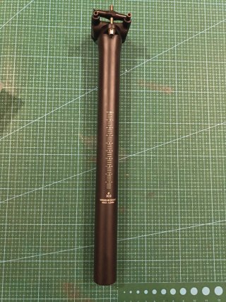 Tija de sillín  bici de carbono 30.9mm x 35cm