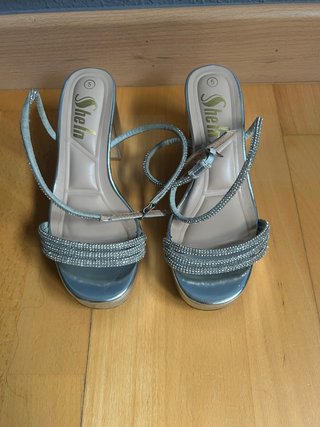 Tacones Plateados